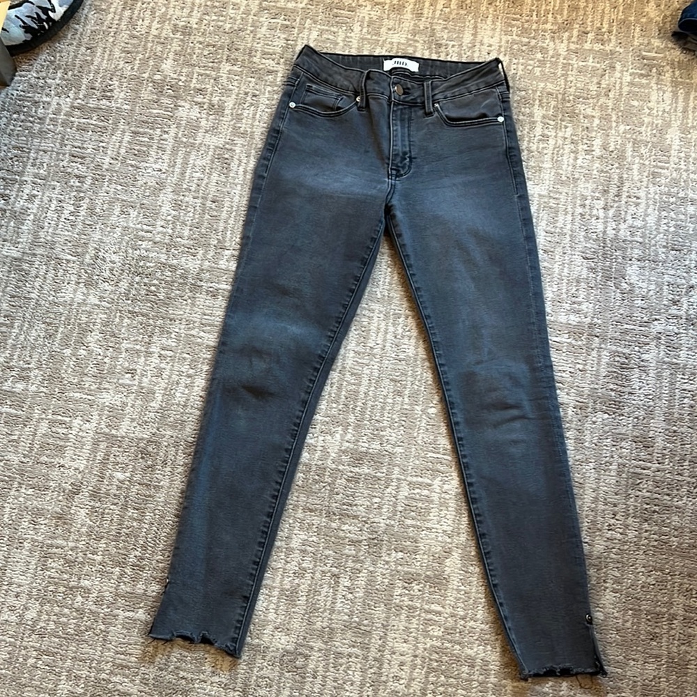 Faded back ankle jeans